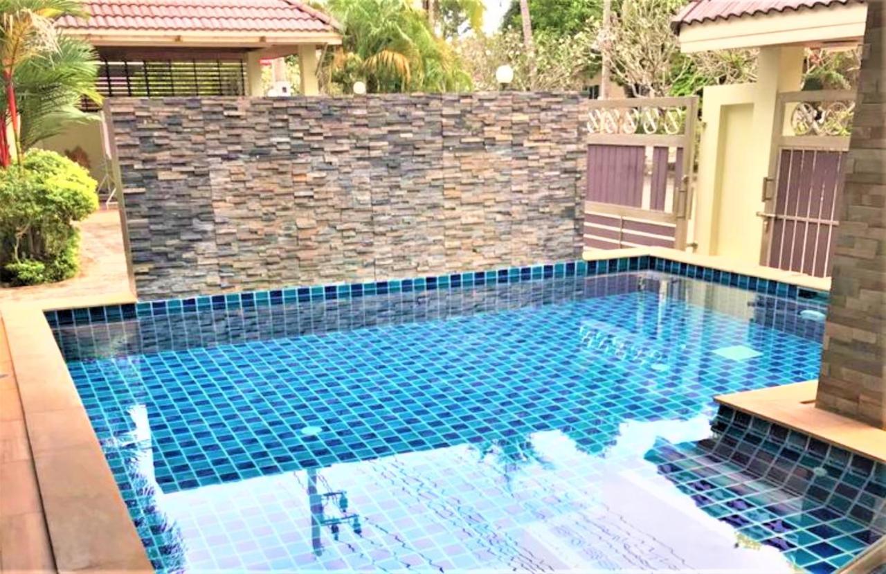 Nasa Hotel Phuket Esterno foto